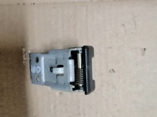 bontott MITSUBISHI OUTLANDER Motorháztető Nyitó Kar / Gomb