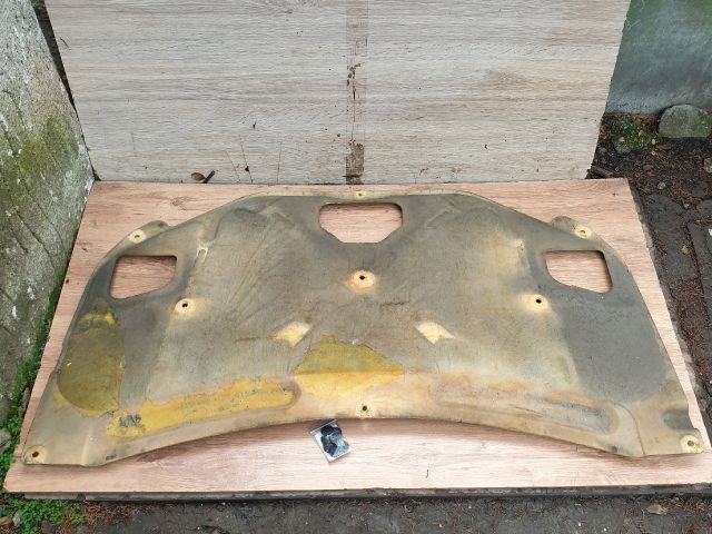 bontott MITSUBISHI OUTLANDER Motorháztető Szigetelés