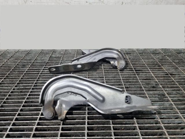 bontott MITSUBISHI OUTLANDER Motorháztető Zsanér Pár