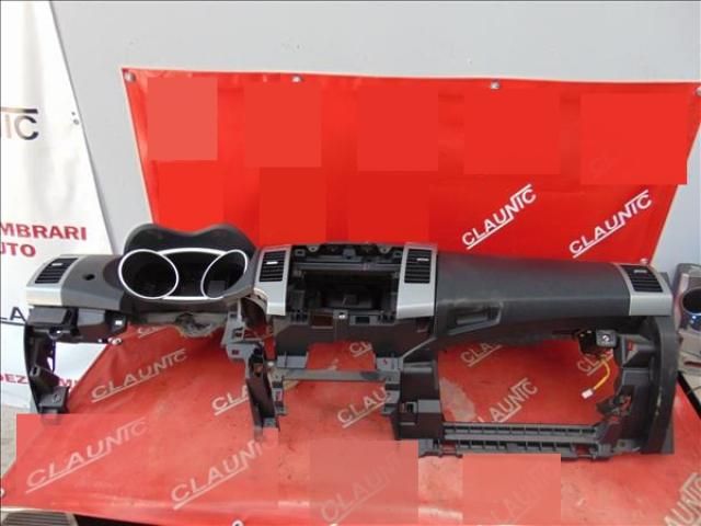 bontott MITSUBISHI OUTLANDER Műszerfal Héj