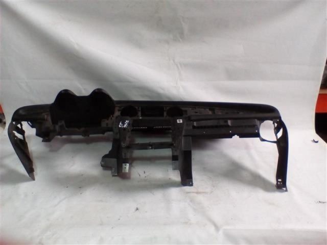 bontott MITSUBISHI OUTLANDER Műszerfal Héj