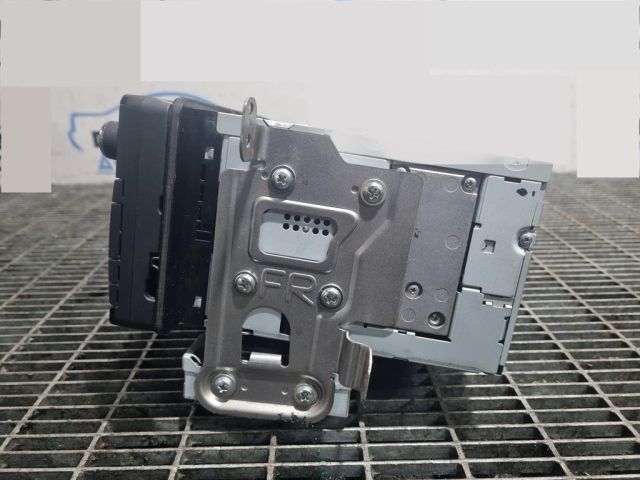 bontott MITSUBISHI OUTLANDER Navigációs Fejegység