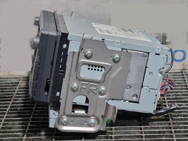 bontott MITSUBISHI OUTLANDER Navigációs Fejegység