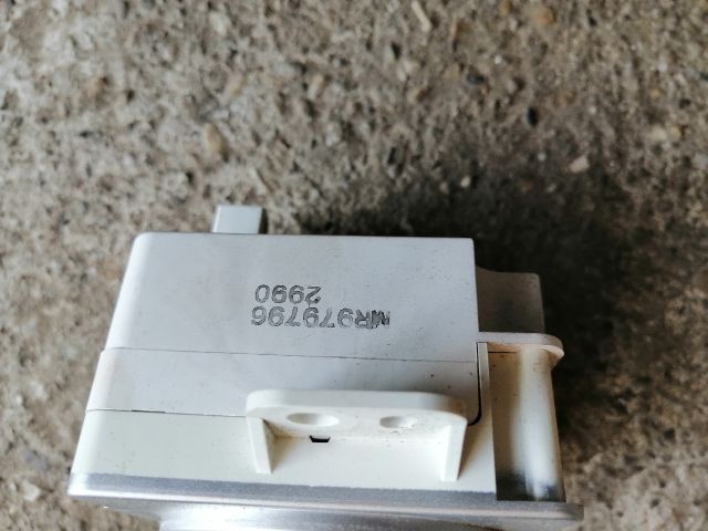 bontott MITSUBISHI OUTLANDER Óra (Időmérő)