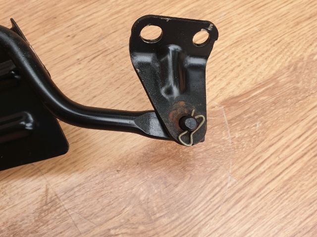 bontott MITSUBISHI OUTLANDER Pótkerék Tartó