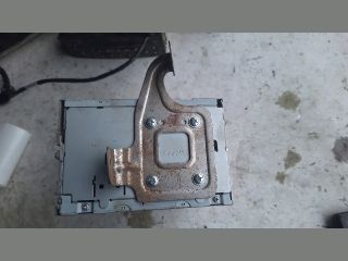 bontott MITSUBISHI OUTLANDER Rádió / CD