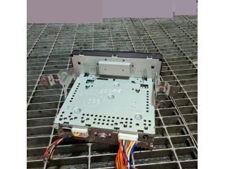 bontott MITSUBISHI OUTLANDER Rádió / CD