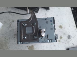 bontott MITSUBISHI OUTLANDER Rádió / CD