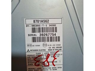 bontott MITSUBISHI OUTLANDER Rádió / CD