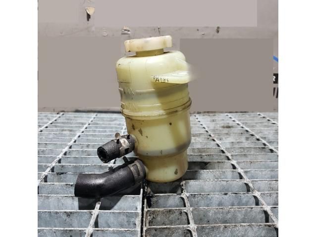 bontott MITSUBISHI OUTLANDER Szervóolaj Tartály