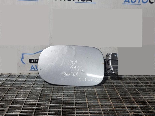 bontott MITSUBISHI OUTLANDER Tankajtó