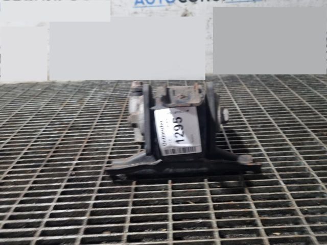 bontott MITSUBISHI OUTLANDER Tartó Bak