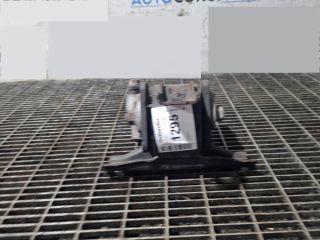 bontott MITSUBISHI OUTLANDER Tartó Bak