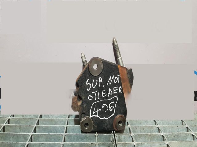 bontott MITSUBISHI OUTLANDER Tartó Bak