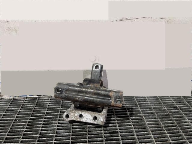 bontott MITSUBISHI OUTLANDER Tartó Bak