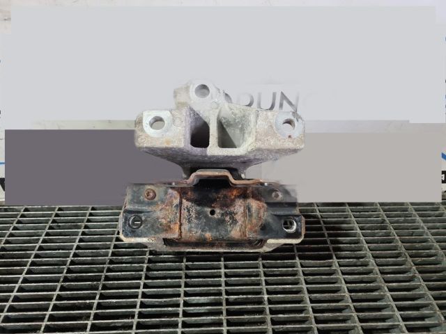 bontott MITSUBISHI OUTLANDER Tartó Bak