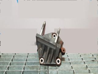 bontott MITSUBISHI OUTLANDER Tartó Bak