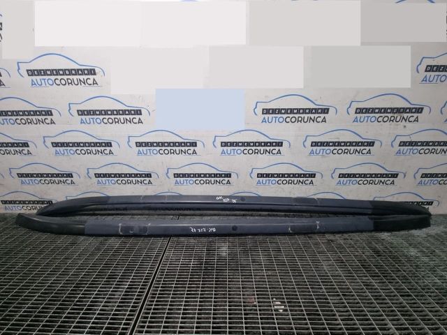 bontott MITSUBISHI OUTLANDER Tetősín Pár