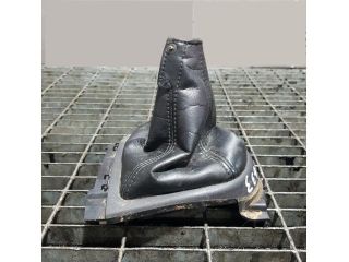 bontott MITSUBISHI OUTLANDER Váltószoknya