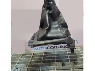 bontott MITSUBISHI OUTLANDER Váltószoknya