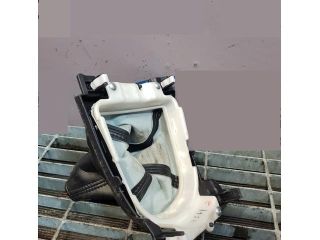 bontott MITSUBISHI OUTLANDER Váltószoknya