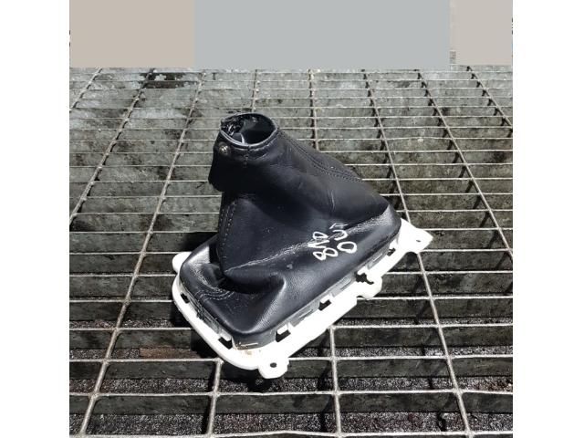 bontott MITSUBISHI OUTLANDER Váltószoknya