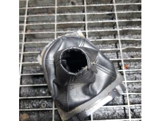 bontott MITSUBISHI OUTLANDER Váltószoknya