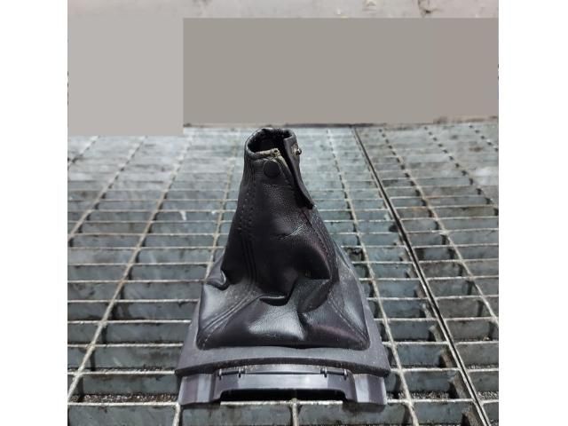 bontott MITSUBISHI OUTLANDER Váltószoknya