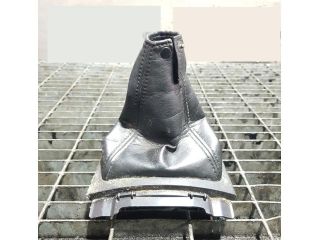 bontott MITSUBISHI OUTLANDER Váltószoknya