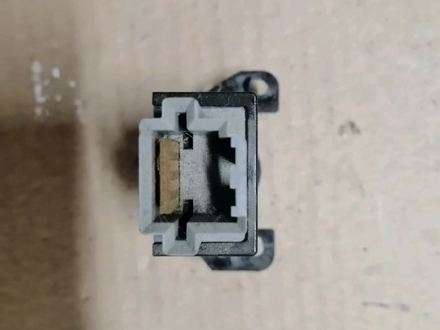 bontott MITSUBISHI OUTLANDER Vészvillogó Kapcsoló