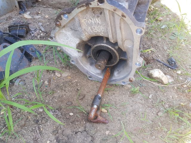 bontott MITSUBISHI PAJERO Váltó (Mechanikus)