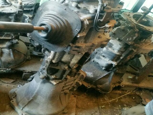 bontott MITSUBISHI PAJERO Váltó (Mechanikus)