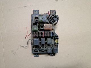 bontott MITSUBISHI PAJERO Biztosítéktábla Motortér