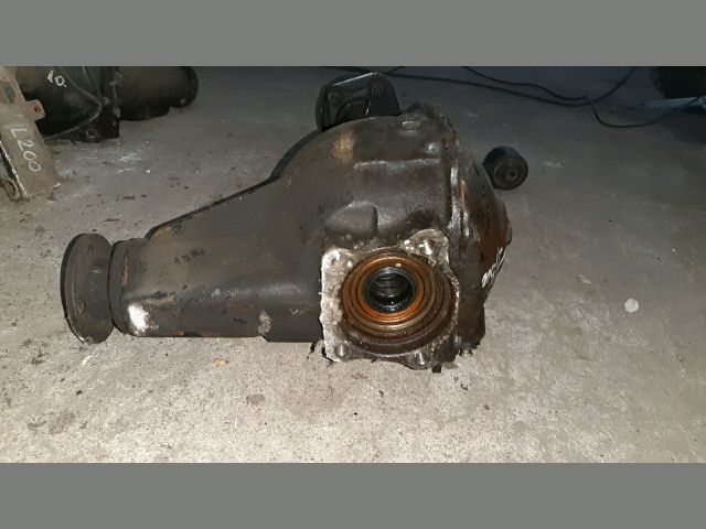 bontott MITSUBISHI PAJERO Első Differenciálmű