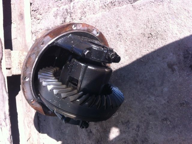 bontott MITSUBISHI PAJERO Hátsó Differenciálmű