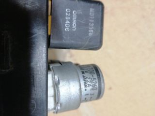 bontott MITSUBISHI PAJERO Biztosítéktábla Motortér