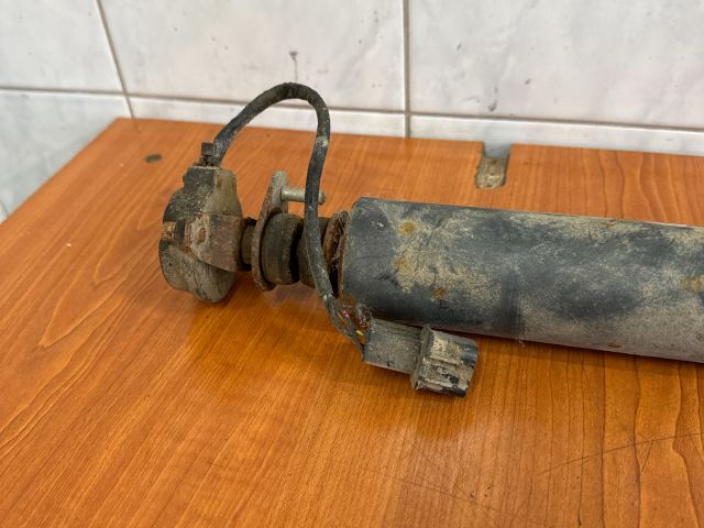 bontott MITSUBISHI PAJERO Jobb hátsó Lengéscsillapító