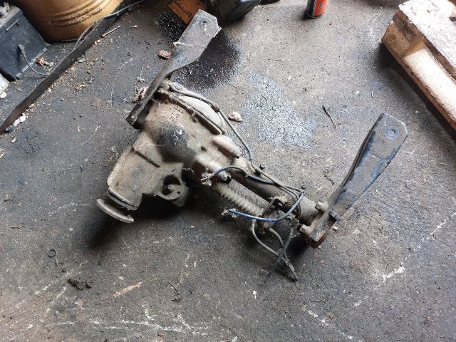 bontott MITSUBISHI PAJERO Első Differenciálmű