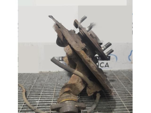 bontott MITSUBISHI PAJERO Bal első Csonkállvány