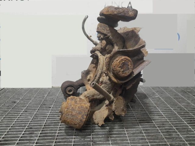 bontott MITSUBISHI PAJERO Bal hátsó Csonkállvány