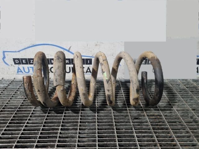 bontott MITSUBISHI PAJERO Hátsó Rugó