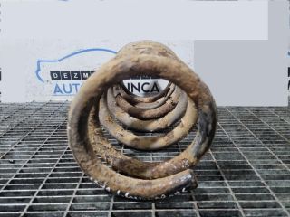 bontott MITSUBISHI PAJERO Hátsó Rugó