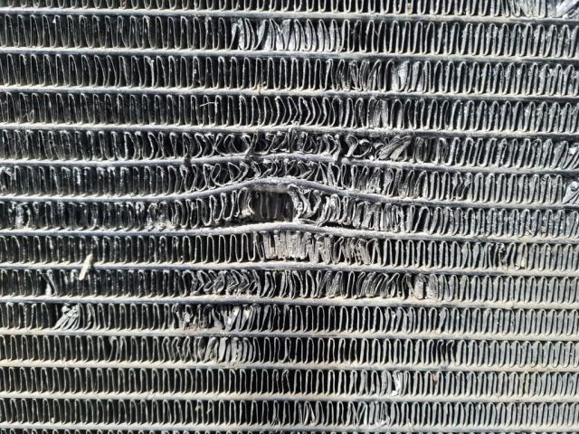 bontott MITSUBISHI PAJERO Klímahűtő Radiátor