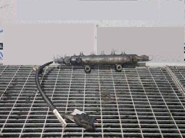 bontott MITSUBISHI PAJERO Közösnyomócső