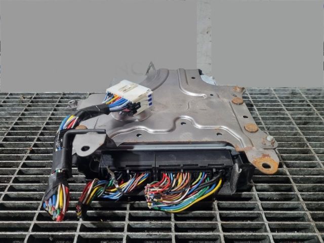 bontott MITSUBISHI PAJERO Motorvezérlő