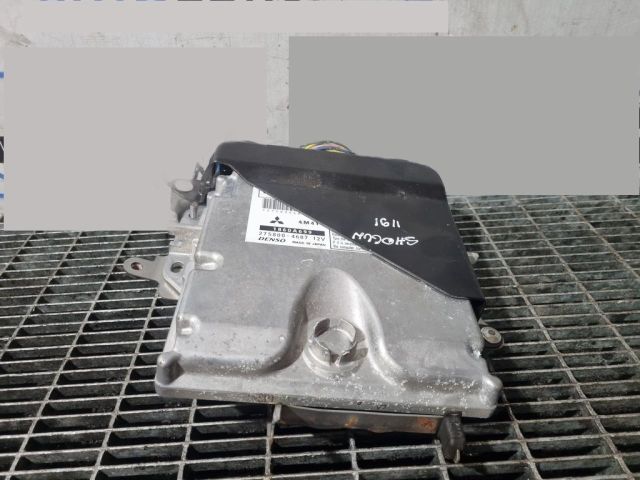 bontott MITSUBISHI PAJERO Motorvezérlő