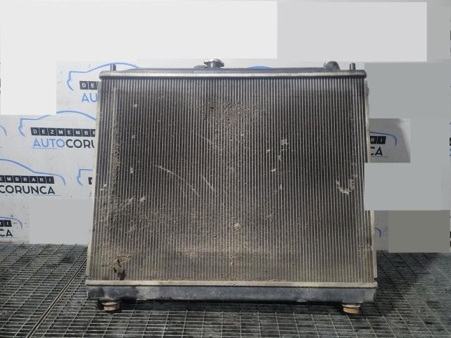 bontott MITSUBISHI PAJERO Vízhűtő Radiátor (Klímás)