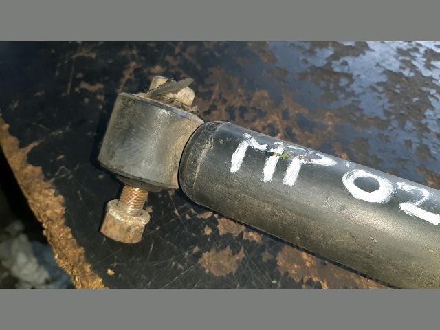 bontott MITSUBISHI PAJERO Bal első Gólyaláb (Lengécsillapító, Rugó)