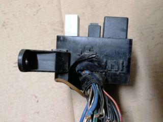 bontott MITSUBISHI PAJERO Biztosítéktábla Motortér