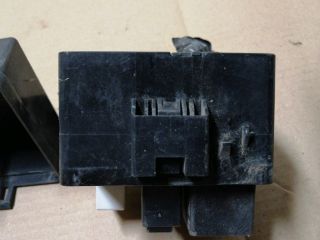 bontott MITSUBISHI PAJERO Biztosítéktábla Motortér